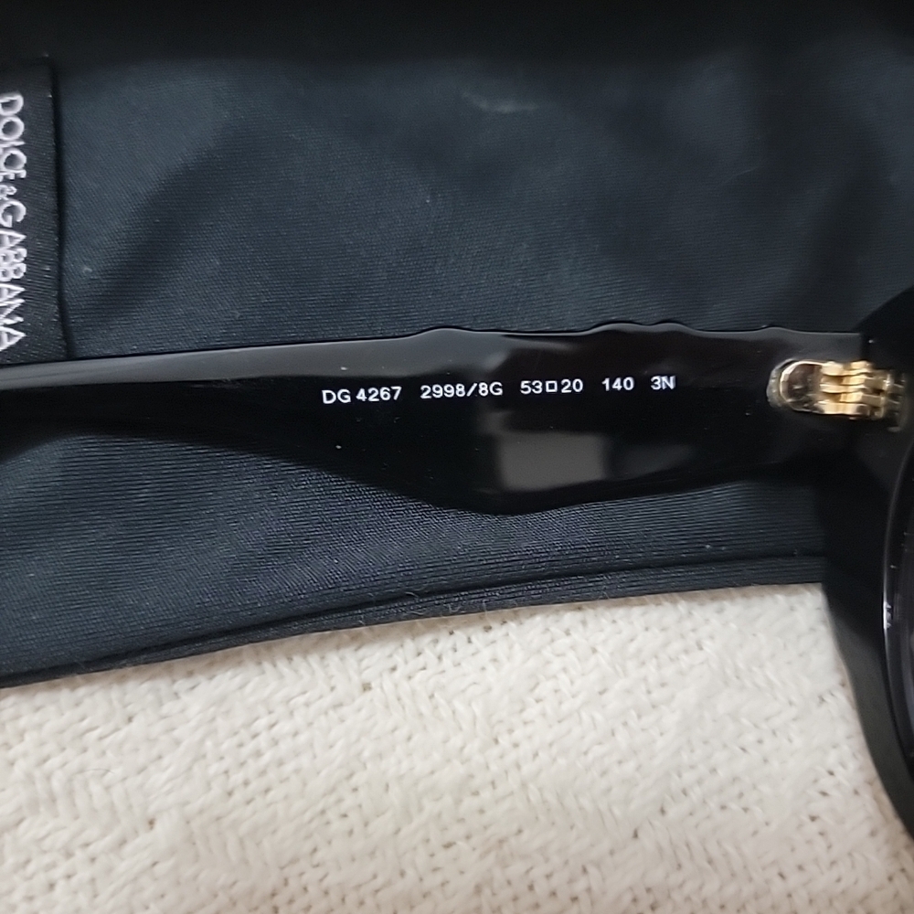 Dolce&Gabbana Floral Relief Sunglasses Black + Tissue Brown Hand Applied Flowers - Picture 6 of 12